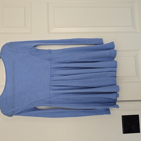 Altar'd State Light Blue Top Sz Xs - Picture 4 of 4